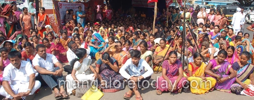 protest  3